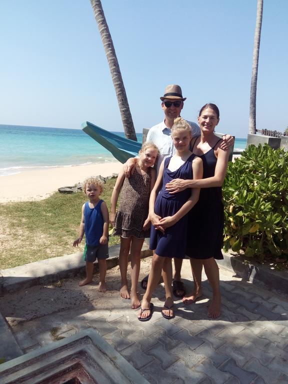 Rainbow Beach Hotel Hikkaduwa Luaran gambar