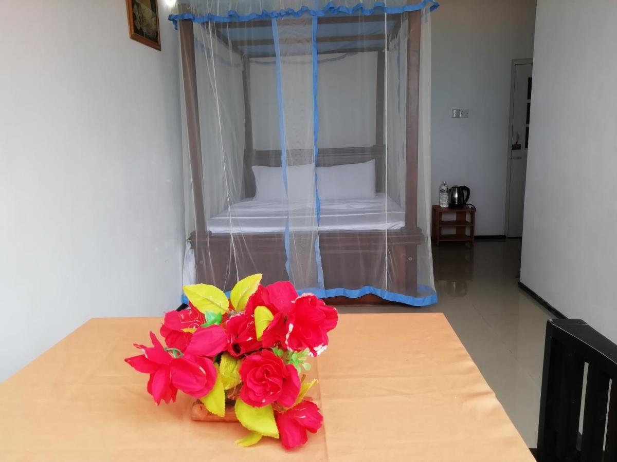 Rainbow Beach Hotel Hikkaduwa Luaran gambar