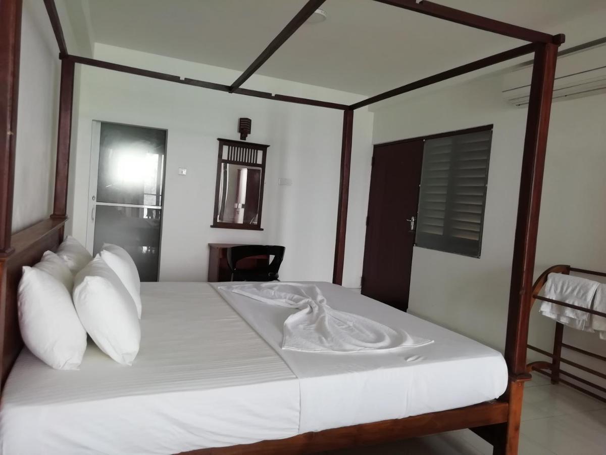 Rainbow Beach Hotel Hikkaduwa Luaran gambar