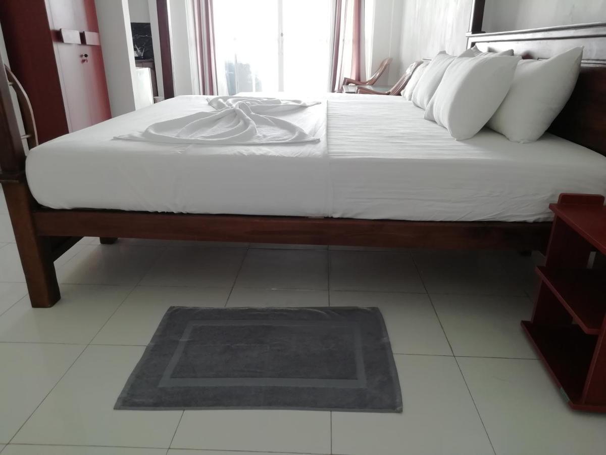 Rainbow Beach Hotel Hikkaduwa Bilik gambar